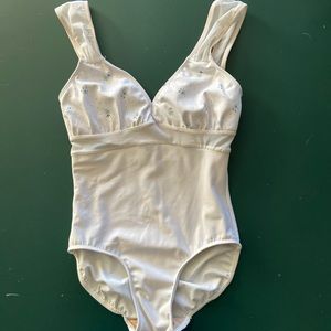 Eleve leotard like Yumiko white